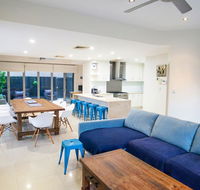 Alexandra Headland Luxury Townhouse - Accommodation Asia