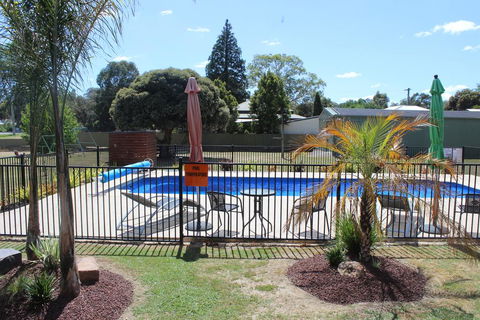Alexandra Motor Inn - Victoria Aus - Accommodation Guide 0