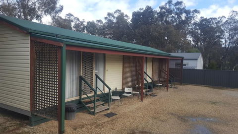 Alexandra Tourist Park - Accommodation Guide 2