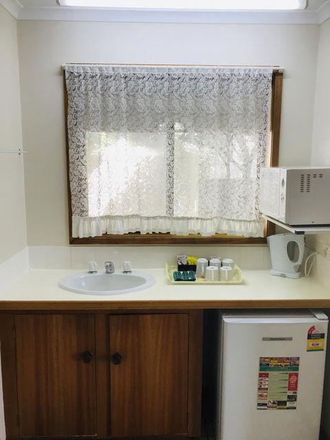 Alfred Motor Inn - Accommodation Asia 3