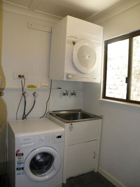 Alicante - Accommodation Asia 3