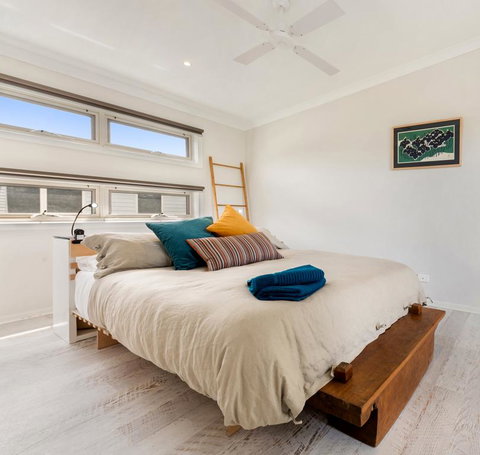 Alice's Palace, 2-minute Walk To Lifeguard Patrolled Surf Beach - Accommodation Asia 0