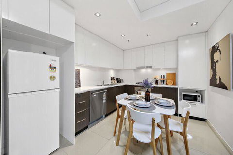 All Amenities Only Downstairs, 20 Mins To CBD - Accommodation China 3