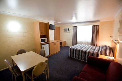 All Seasons Motor Lodge - Accommodation Asia 3