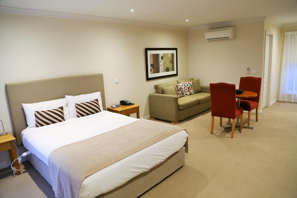 Naringal VIC Accommodation China