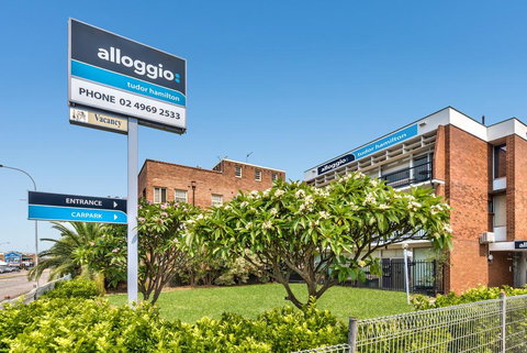 Alloggio Tudor Hamilton - Accommodation Asia 1