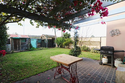 Alloway - Accommodation Asia 0
