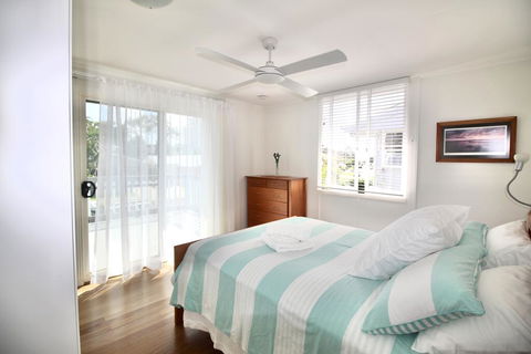 Aloha Alex Beach House Pet-friendly- 450m To The Beach - Accommodation Guide 0