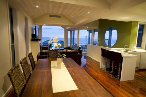 Aloha Beachfront Port Fairy - Accommodation Guide 1