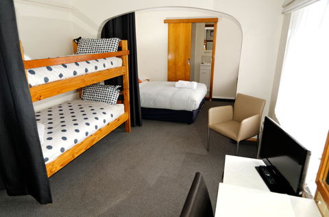 Alpenhorn Lodge - Accommodation Asia 2