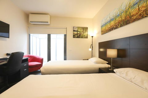 Alston Apartments Hotel - Accommodation Guide 0