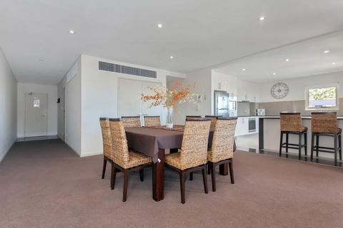 Alta Mira, Unit 14, 12 - 14 Soldiers Point Rd - Accommodation Asia 3