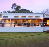 Alyonah Daylesford - Accommodation Guide