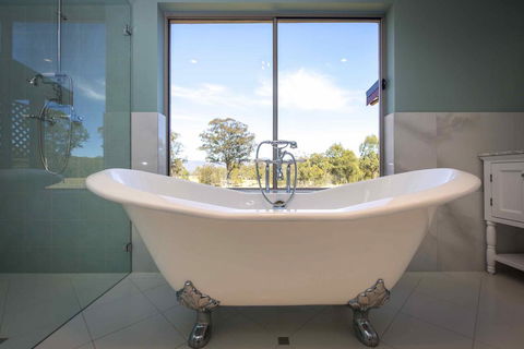 Amani - Accommodation Asia 0