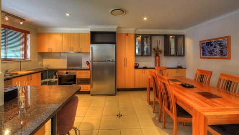 Amarco At Iluka - Accommodation Guide 3