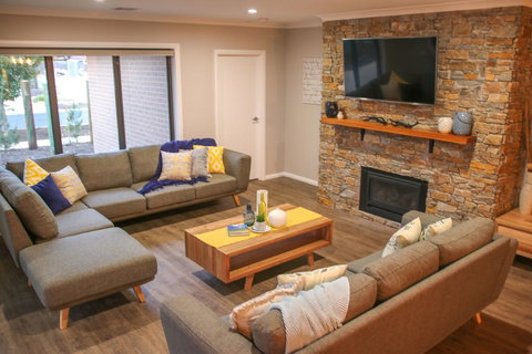 Amaroo - Accommodation China 1