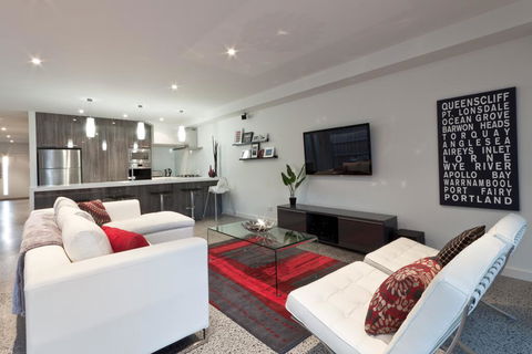 Amaroo - Accommodation Asia 0