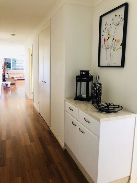 Amazing Apartment Ocean Views And Hot Tub On Balcony - Coolangatta - Accommodation Guide 3