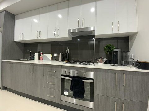 Amazing New Apartment Penrith, Prime Location - Accommodation Asia 3