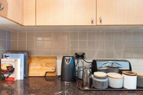 Amazing Studio With Pool In Central Sydney - Accommodation Asia 3