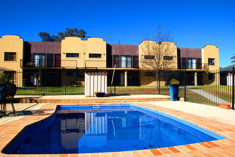 Amberoo Apartments - Accommodation Guide 0