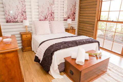 Among The Vines - Accommodation Asia 3