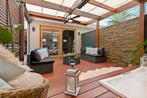 AMORE A Tranquil Retreat With Couples Spa - Accommodation Asia 2