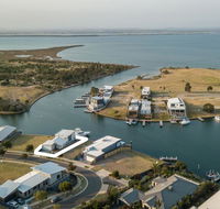Anchored - Access to the Gippsland Lakes - Accommodation Asia
