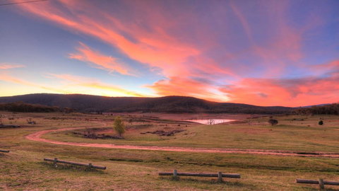 Anglers Reach Lakeside Village - Accommodation Asia 0