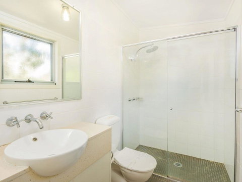 Angourie Blue 7- Stroll To Surfing Beaches. - Accommodation Guide 1