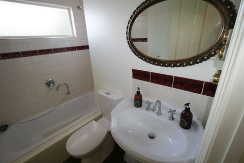 Annies Garden Cottage - Accommodation Asia 3