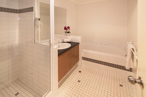 Apartment 115 - Located On The Main Street - Accommodation Asia 3