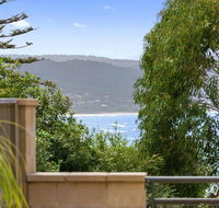 APARTMENT 23 PACIFIC APARTMENTS - sit on the deck and soak in the view - Accommodation Asia