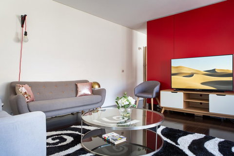 Apartment With Balcony And Parking Near Racecourse - Accommodation Asia 0