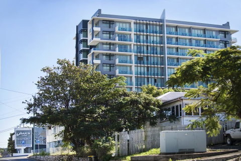 Apartments @ 79 Goondoon - Accommodation Guide 1