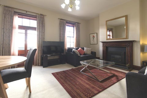 Apartments At York Mansions - Accommodation Asia 3