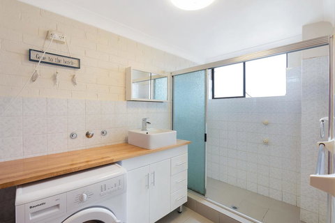 Apollo Unit 17 - Accommodation Asia 1