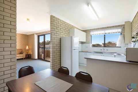 Apollo Unit 30 - Accommodation Guide 3