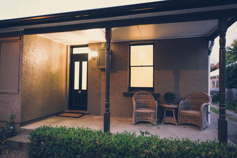 Apple Cottage, Orange NSW - Accommodation Asia 1