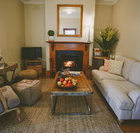 Apple Cottage Orange NSW - Accommodation Asia