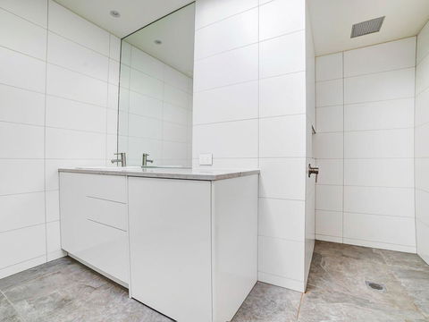 Aqua Mist - Accommodation Asia 1