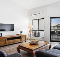 Aqua on Fletcher Street - Accommodation Guide