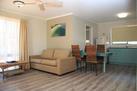 Aqua Villa Holiday Apartments - Accommodation Asia 1