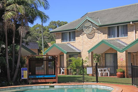 Aqua Villa Holiday Apartments - Accommodation Asia 0