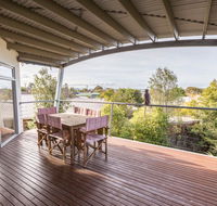 Aqua Vista - a stroll to Paynesville forshore - Accommodation Asia