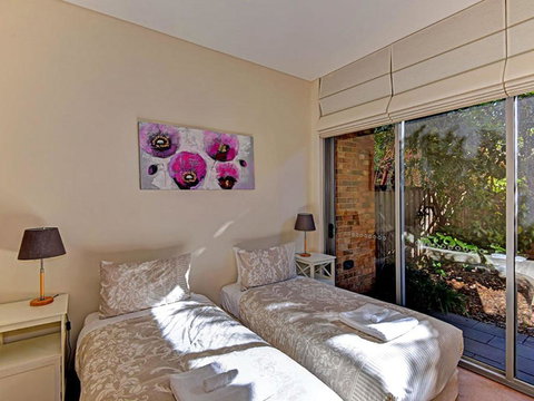 Aqua Viva 2 - Accommodation Asia 3