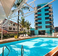Aqualine Apartments On The Broadwater - Accommodation Asia
