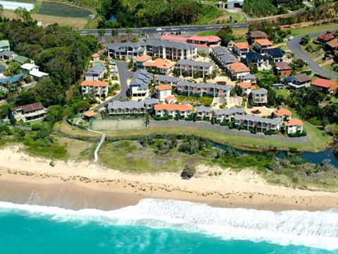 Aqualuna Beach Resort - Unit 25 - Accommodation Asia 0