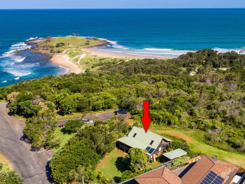 Aqualuna- Excellent Surfing Beaches. - Accommodation Guide 3