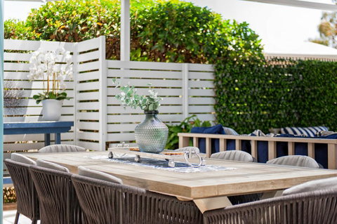 Arabella - Stylish Seaside Sanctuary With Views - Accommodation China 3